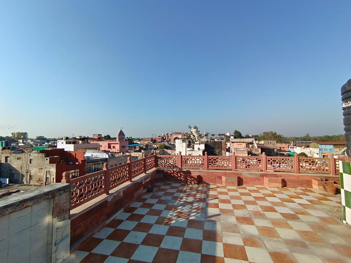 אגרה Hotel India Inn Walking Distance From Taj Mahal-- Rooftop Taj Mahal View מראה חיצוני תמונה