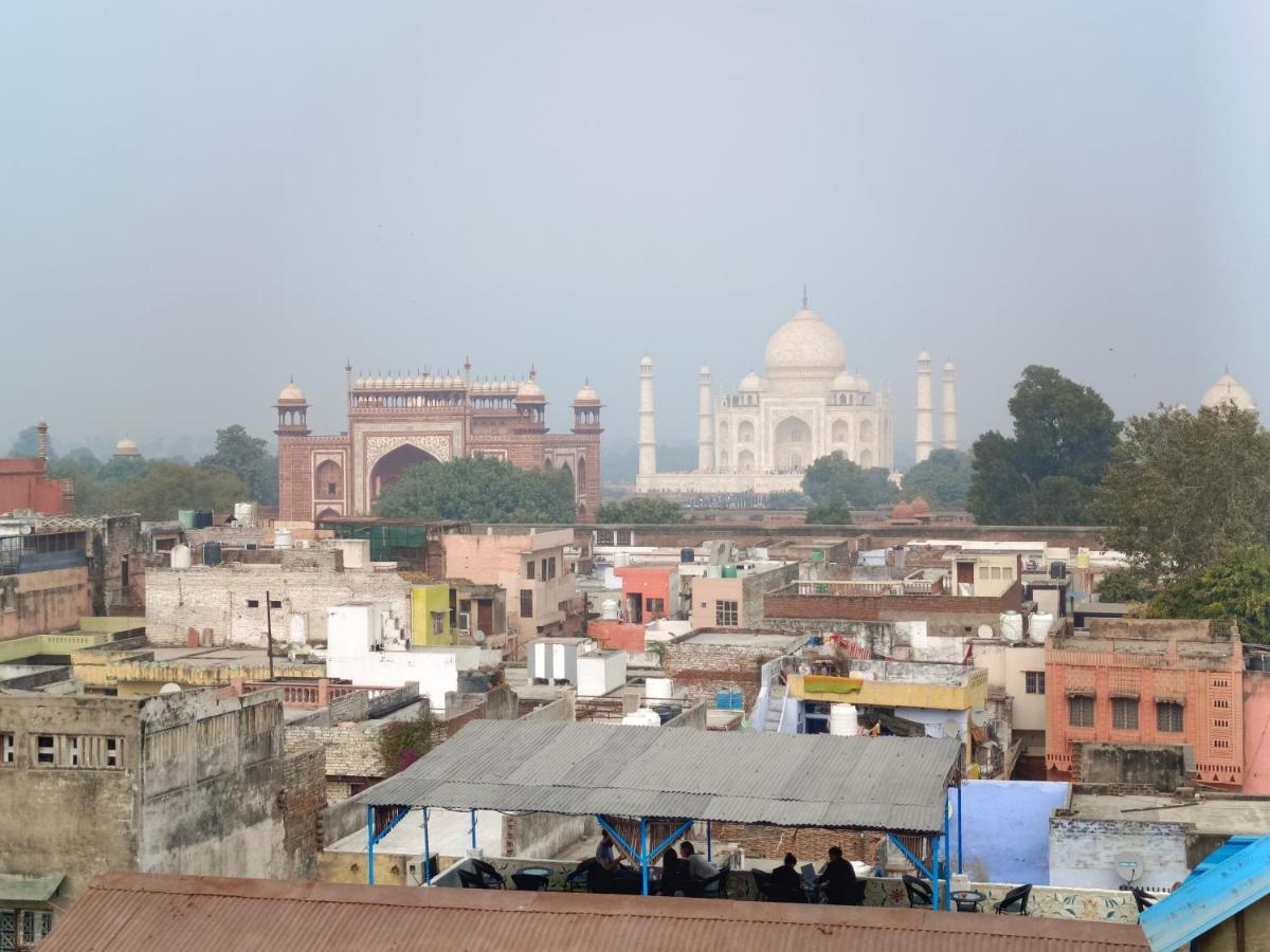 אגרה Hotel India Inn Walking Distance From Taj Mahal-- Rooftop Taj Mahal View מראה חיצוני תמונה