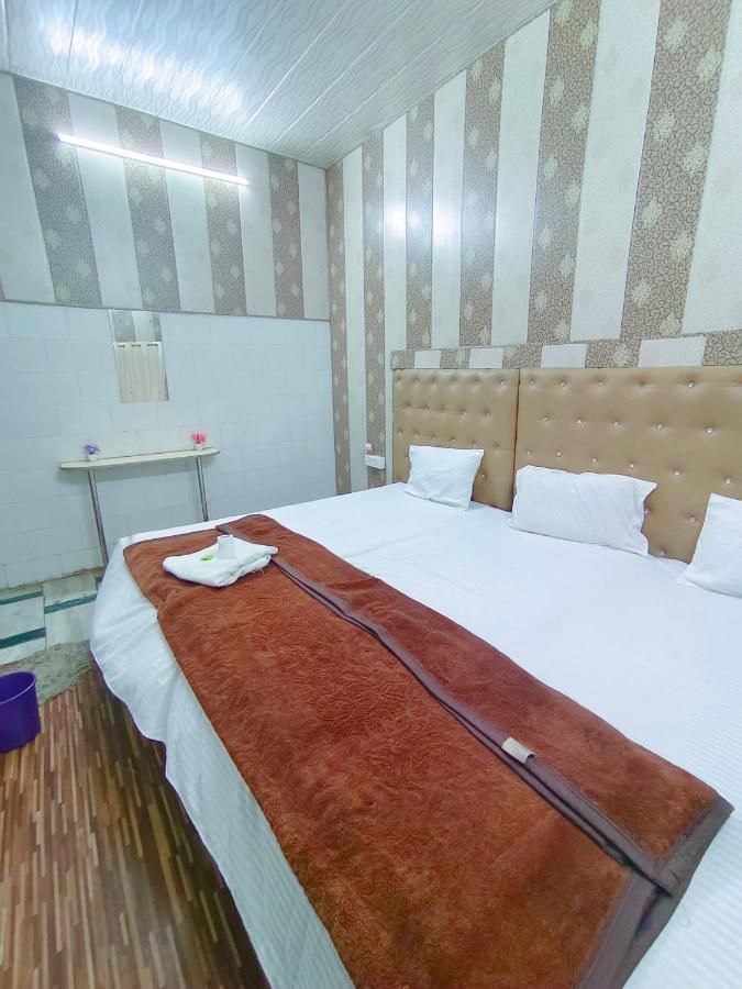 אגרה Hotel India Inn Walking Distance From Taj Mahal-- Rooftop Taj Mahal View מראה חיצוני תמונה