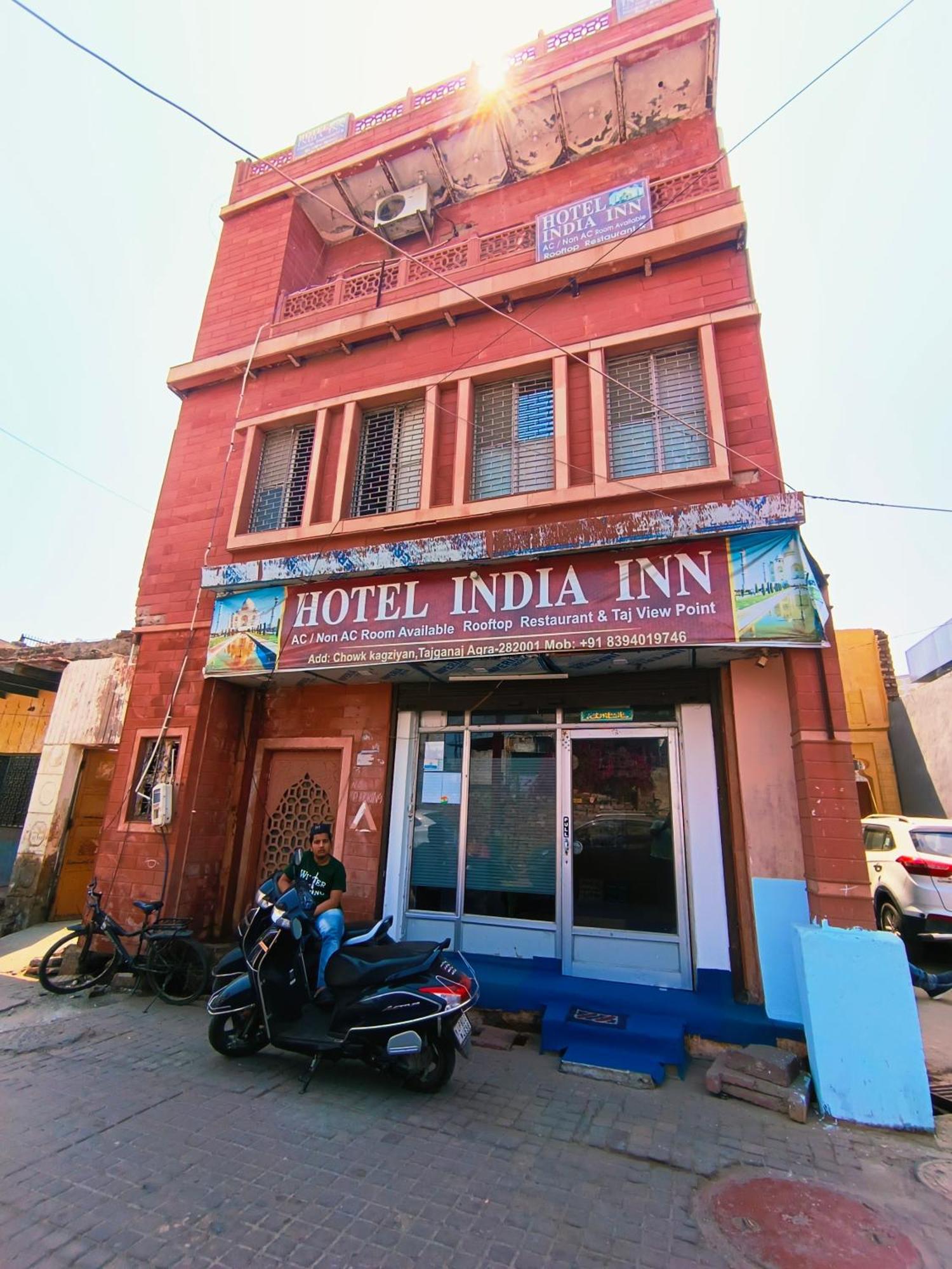 אגרה Hotel India Inn Walking Distance From Taj Mahal-- Rooftop Taj Mahal View מראה חיצוני תמונה