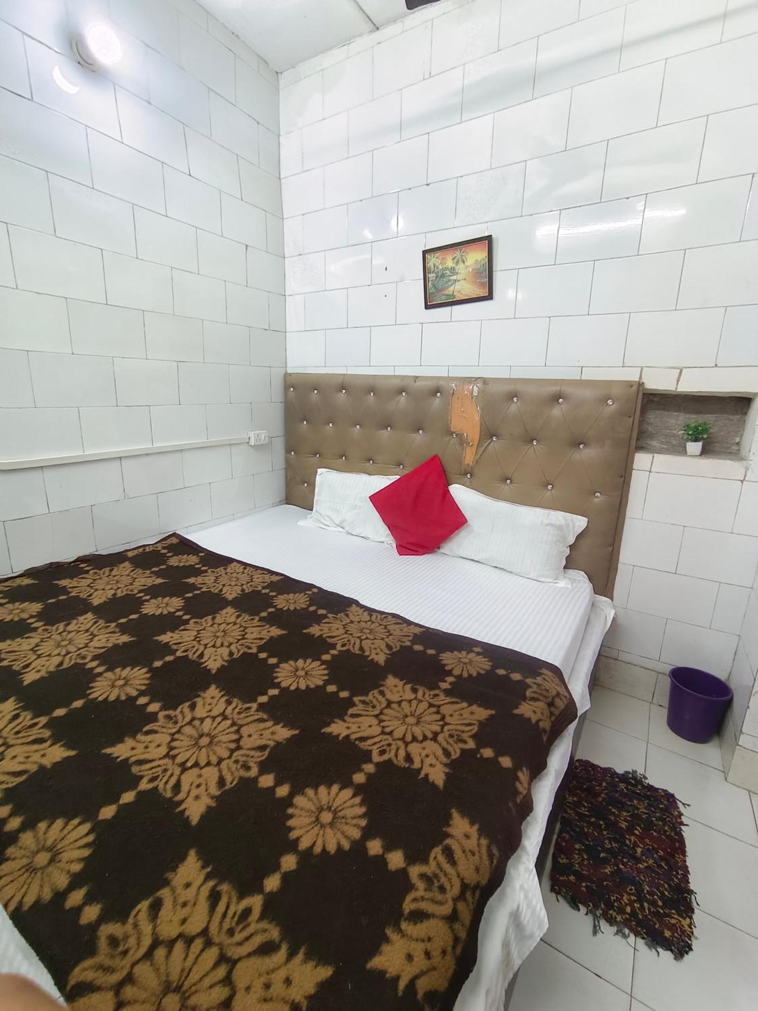 אגרה Hotel India Inn Walking Distance From Taj Mahal-- Rooftop Taj Mahal View מראה חיצוני תמונה