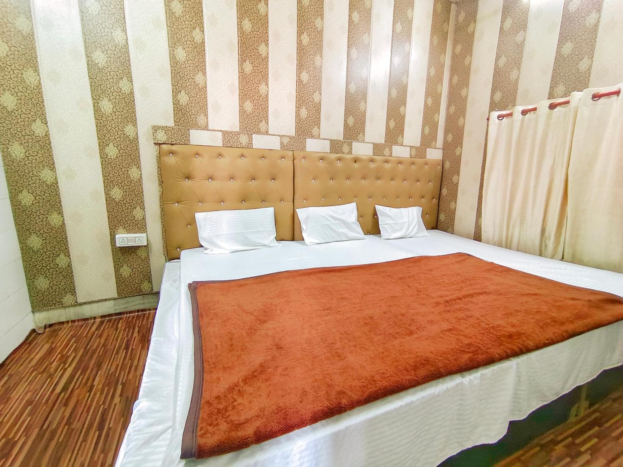 אגרה Hotel India Inn Walking Distance From Taj Mahal-- Rooftop Taj Mahal View מראה חיצוני תמונה