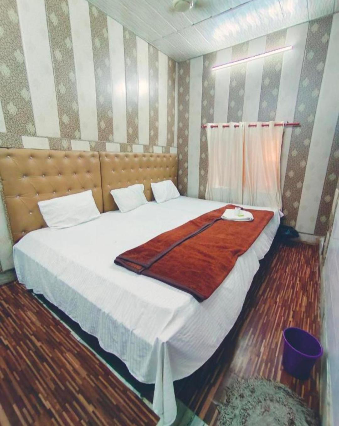 אגרה Hotel India Inn Walking Distance From Taj Mahal-- Rooftop Taj Mahal View מראה חיצוני תמונה