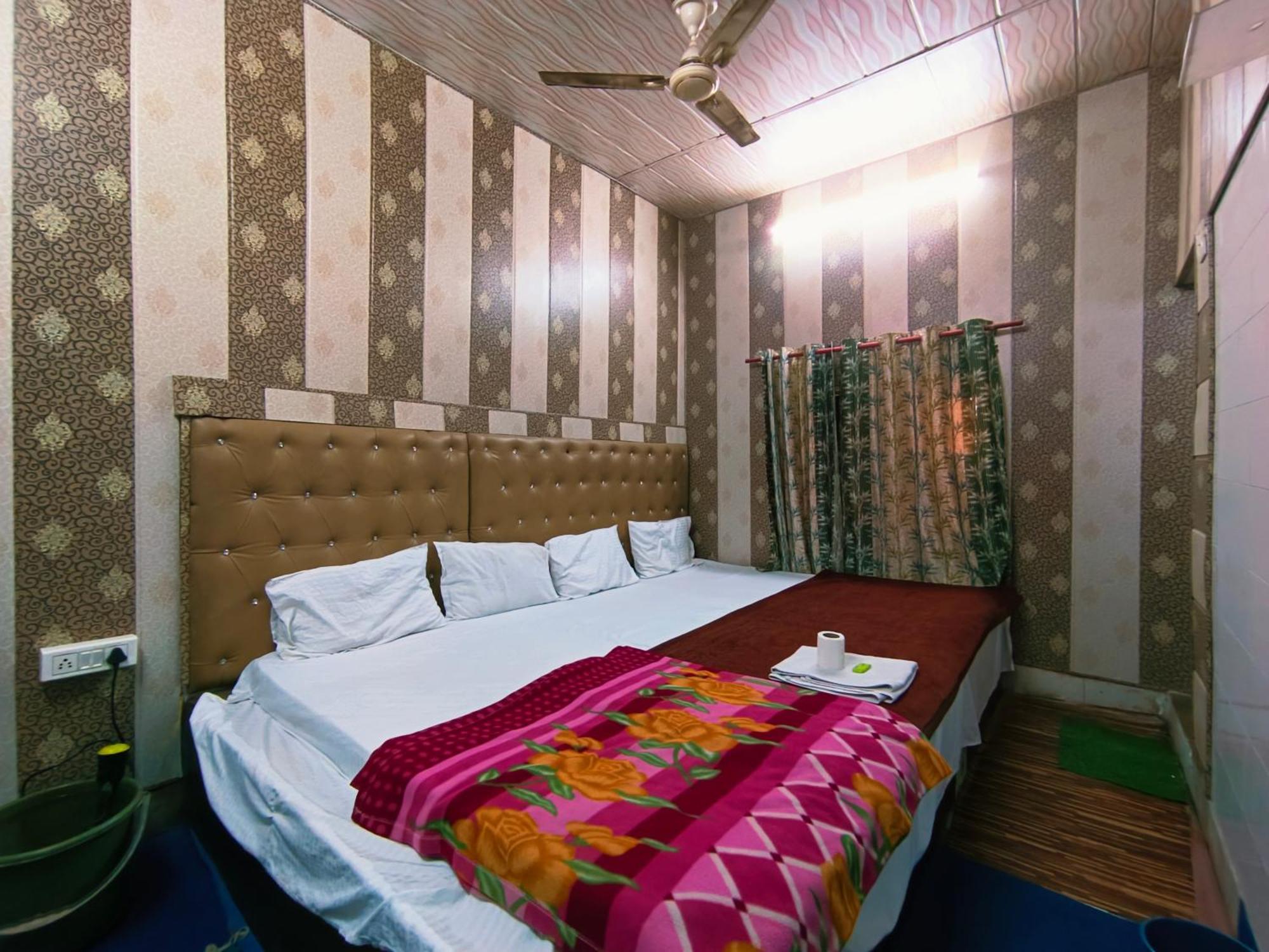 אגרה Hotel India Inn Walking Distance From Taj Mahal-- Rooftop Taj Mahal View מראה חיצוני תמונה